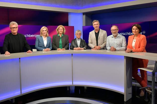 Hans-Ulrich Jörges, Nina Warken, Kristina Dunz, Britta Haßelmann, Dirk Steffens, Jimmy Wales und Sandra Maischberger in der ARD-Talkshow maischberger im Studio Berlin Adlershof. Berlin, 05.05.2026