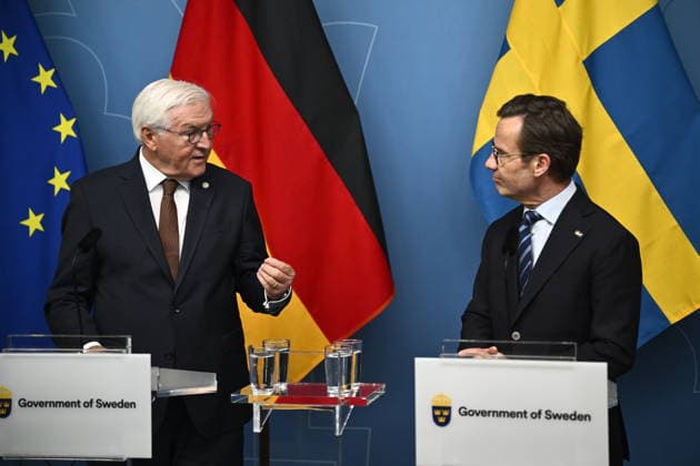 Swedish Prime Minister Ulf Kristersson and German Federal President Frank Walter Steinmeier hold a press conference at the Rosenbad Press Centre in Stockholm 6th May 2026 STOCKHOLM SWEDEN x10080x  Copyright: xFredrikxSandberg TTx SWEDENS PRIME MINISTER AND PRESIDENT OF GERMANY AB_mDwKghUI