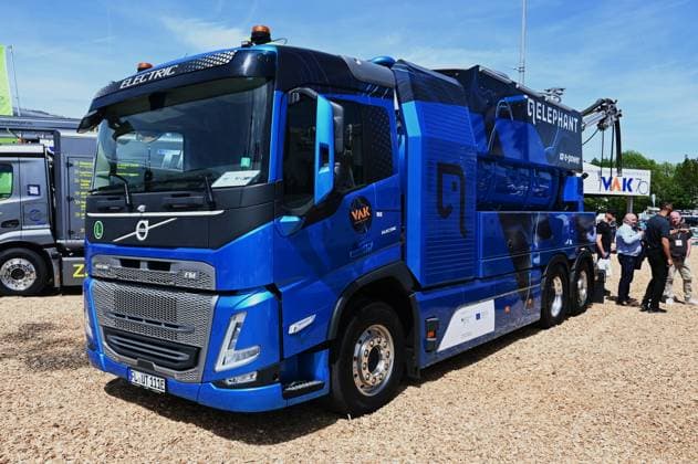 Die IFAT Munich 2026 ist die weltweit führende Fachmesse für Wasser-, Abwasser-, Abfall- und Rohstoffwirtschaft. Die Messe findet alle zwei Jahre auf dem Messegelände in München - Riem statt. Foto: Volvo FM Electric e LKW mit VAK-Aufbau