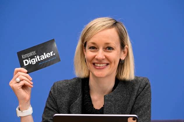 ABB BPK- Prof. Dr. Louisa Specht-Riemenschneider, Bundesbeauftragte für den Datenschutz und die Informationsfreiheit (BfDI) Thema-Datenschutz und Informationsfreiheit 2025 Zwischen Aufbruch und Risiko Vorstellung Bericht auf der BPK Berlin Bundespressekonferenz am 06.05.2026 Berlin Deutschland