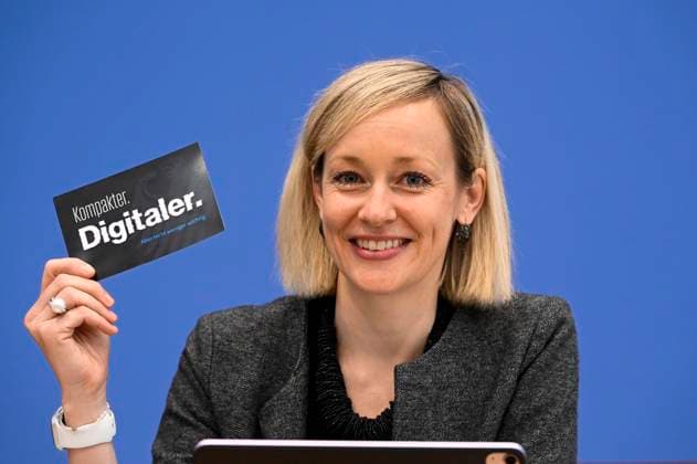 ABB BPK- Prof. Dr. Louisa Specht-Riemenschneider, Bundesbeauftragte für den Datenschutz und die Informationsfreiheit (BfDI) Thema-Datenschutz und Informationsfreiheit 2025 Zwischen Aufbruch und Risiko Vorstellung Bericht auf der BPK Berlin Bundespressekonferenz am 06.05.2026 Berlin Deutschland