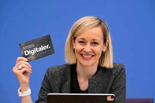 ABB BPK- Prof. Dr. Louisa Specht-Riemenschneider, Bundesbeauftragte für den Datenschutz und die Informationsfreiheit (BfDI) Thema-Datenschutz und Informationsfreiheit 2025 Zwischen Aufbruch und Risiko Vorstellung Bericht auf der BPK Berlin Bundespressekonferenz am 06.05.2026 Berlin Deutschland