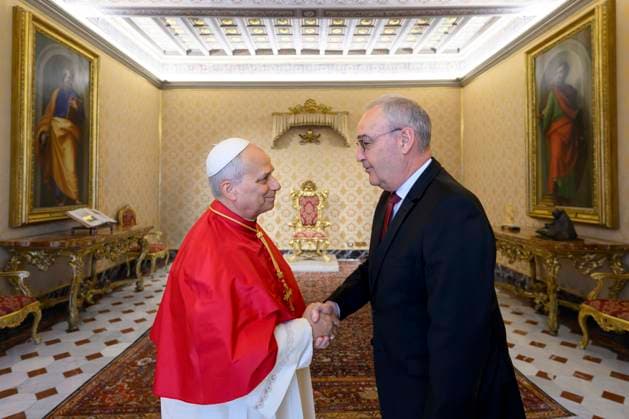 ITALY- REL VATICAN -POPE LEO XVI MEETS WITH HIS EXCELLENCY MR.GUY PARMELIN PRESIDENT OF THE SWISS CONFEDERATION May 6, 2026 ITALY REL - Vatican, May 6, 2026 Pope Leo XIV meets with His Excellency Mr. Guy Parmelin, President of the Swiss Confederation, who will attend the swearing-in ceremony for the new recruits of the Pontifical Swiss Guard at the Vatican EDITORIAL USE ONLY - NO BOOKS Copyright: xVATICANxMEDIAx xCatholicxPressxPhotox