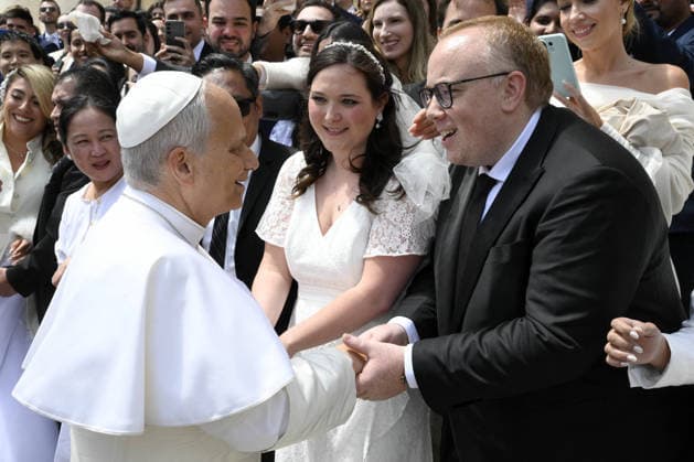 Pope Leo XIV Leads The General Audience - Vatican Pope Leo XIV attends the weekly general audience in Saint Peter’s square, Vatican on May 6, 2026. Photo by (EV) Matteo Pernaselci Vatican Media ABACAPRESS.COM Rome Vatican (or Holy See)  Copyright: xABACAx