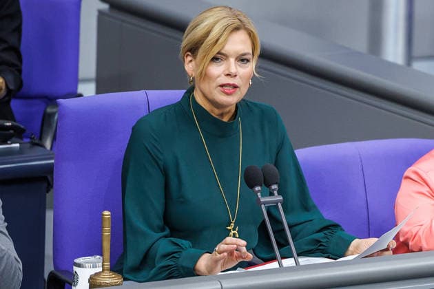 Befragung der Bundesregierung im Bundestag Bundestagspräsidentin Julia Klöckner, bei der Befragung der Bundesregierung im Deutschen Bundestag am 06.05.26 in Berlin. Berlin Berlin Deutschland Bundestag