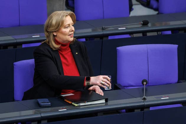 Befragung der Bundesregierung im Bundestag Baerbel Bas (SPD), Bundesministerin fuer Arbeit und Soziales, bei der Befragung der Bundesregierung im Deutschen Bundestag am 06.05.26 in Berlin. Berlin Berlin Deutschland Bundestag