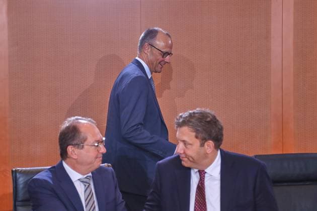 Berlin, Deutschland, 06.05.2026: Bundeskanzleramt: 43. Kabinettssitzung: Bundesminister des Innern Alexander Dobrindt (CSU), Bundeskanzler Friedrich Merz (CDU) und Bundesminister der Finanzen Lars Klingbeil (SPD) Copyright: xdtsxNachrichtenagenturx dts_117896