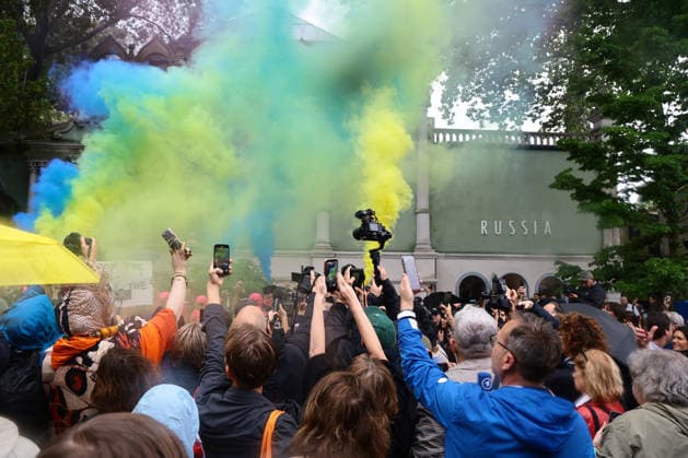 Pussy Riot and Femen sit-in at the Russian Pavilion at the 2026 Venice Biennale  Copyright: xMatteoxChinellatox xipa-agency.netx xipa-agency.netx xMatteoxChinellatox IPA_Agency_IPA74470163