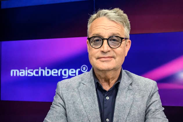 v.l.: Gabor Steingart (The Pioneer), GER, Berlin, Studio, zu Gast bei Maischberger, politische Talkshow, TV, Format, mit Moderatorin Sandra Maischberger, Das Erste, aus Adlershof Am Studio 20, 06. Mai 2026, Copyright: HMBxMedia UwexKoch