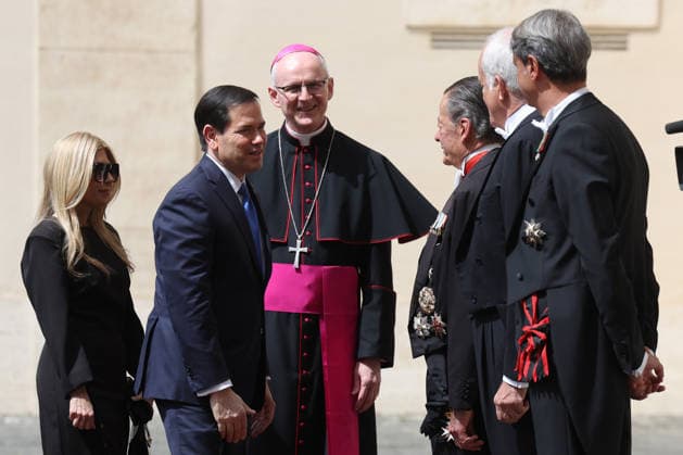 Vatican City, May 7, 2026: U.S. Secretary of State Marco Rubio and his wife, Jeanette Dousdebes Rubio, arrive in the San Damaso Courtyard, where they were received by Apostolic Nuncio Petar Rajic for an official meeting with Pope Leo XIV and Cardinal Pietro Parolin. The visit takes place in a particularly delicate diplomatic climate, following Donald Trump s recent statements against the Pontiff, which have attracted the attention of the international community and global media. The meeting thus takes on strong symbolic and institutional significance, focusing on the dialogue between the Holy See and the United States, geopolitical tensions, and the role of Vatican diplomacy in the contemporary landscape. Copyright: xmarcoxiacobuccix xipa-agency.netx xmarcoxiacobuccix IPA_Agency_IPA74485783