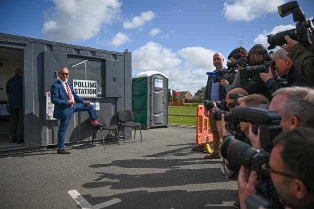 Reform UK Leader Nigel Farage votes for UK local elections 2026 WALTON-ON-THE-NAZE, UNITED KINGDOM - MAY 07: Reform UK leader Nigel Farage is seen after casting his vote during the local council elections on May 07, 2026 in Walton-on-the-Naze, United Kingdom. Rasid Necati Aslim Anadolu Walton-on-the-Naze United Kingdom. Editorial use only. Please get in touch for any other usage.  Copyright: x2026xAnadoluxRasidxNecatixAslimx