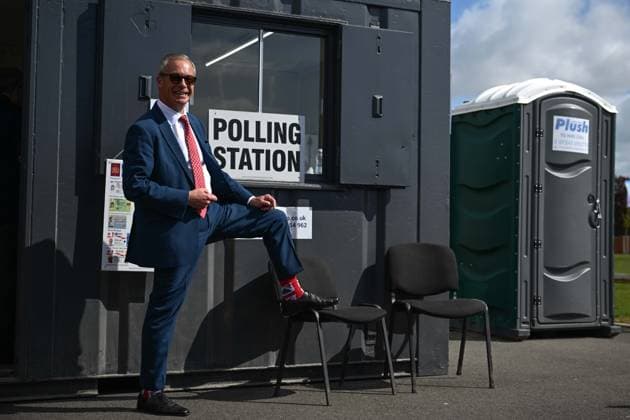 Reform UK Leader Nigel Farage votes for UK local elections 2026 WALTON-ON-THE-NAZE, UNITED KINGDOM - MAY 07: Reform UK leader Nigel Farage is seen after casting his vote during the local council elections on May 07, 2026 in Walton-on-the-Naze, United Kingdom. Rasid Necati Aslim Anadolu Walton-on-the-Naze United Kingdom. Editorial use only. Please get in touch for any other usage.  Copyright: x2026xAnadoluxRasidxNecatixAslimx