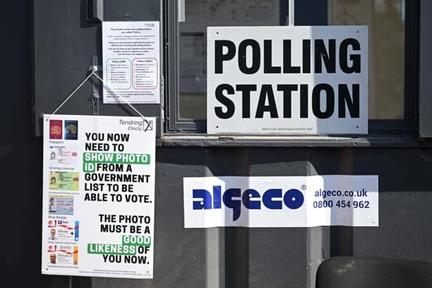 Reform UK Leader Nigel Farage votes for UK local elections 2026 WALTON-ON-THE-NAZE, UNITED KINGDOM - MAY 07: A view of the polling station as Reform UK leader Nigel Farage cast his vote during the local council elections on May 07, 2026 in Walton-on-the-Naze, United Kingdom. Rasid Necati Aslim Anadolu Walton-on-the-Naze United Kingdom. Editorial use only. Please get in touch for any other usage.  Copyright: x2026xAnadoluxRasidxNecatixAslimx
