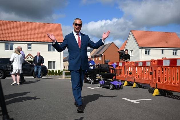 Reform UK Leader Nigel Farage votes for UK local elections 2026 WALTON-ON-THE-NAZE, UNITED KINGDOM - MAY 07: Reform UK leader Nigel Farage is seen after casting his vote during the local council elections on May 07, 2026 in Walton-on-the-Naze, United Kingdom. Rasid Necati Aslim Anadolu Walton-on-the-Naze United Kingdom. Editorial use only. Please get in touch for any other usage.  Copyright: x2026xAnadoluxRasidxNecatixAslimx