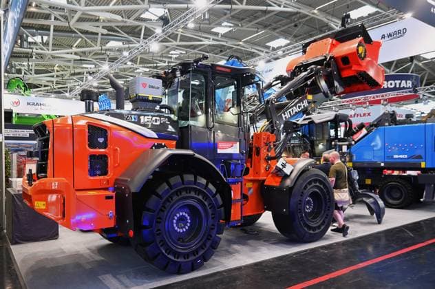 Die IFAT Munich 2026 ist die weltweit führende Fachmesse für Wasser-, Abwasser-, Abfall- und Rohstoffwirtschaft. Die Messe findet alle zwei Jahre auf dem Messegelände in München - Riem statt. Foto: Hitachi Radlader