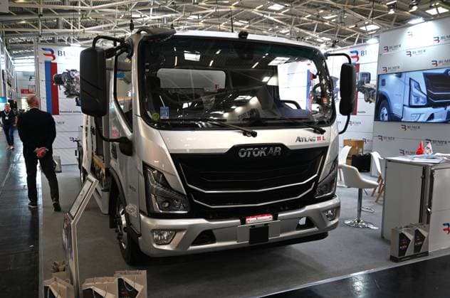 Die IFAT Munich 2026 ist die weltweit führende Fachmesse für Wasser-, Abwasser-, Abfall- und Rohstoffwirtschaft. Die Messe findet alle zwei Jahre auf dem Messegelände in München - Riem statt. Foto: Otokar Atlas 11L LKW