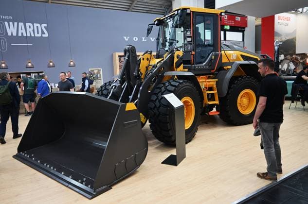 Die IFAT Munich 2026 ist die weltweit führende Fachmesse für Wasser-, Abwasser-, Abfall- und Rohstoffwirtschaft. Die Messe findet alle zwei Jahre auf dem Messegelände in München - Riem statt. Foto: Volvo L90 Radlader