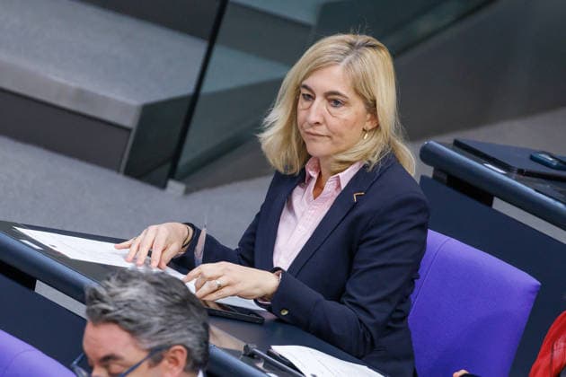 Bundestag Nina Warken (CDU), Bundesgesundheitsministerin im Deutschen Bundestag am 07.05.26 in Berlin. Berlin Berlin Deutschland Bundestag
