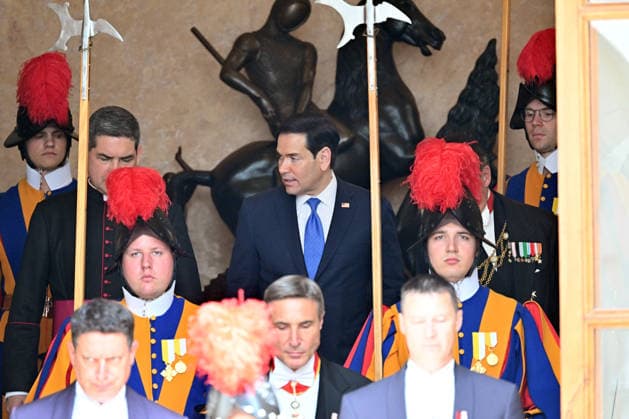 May 7, 2026, Rome, Rome, Italy: Marco Antonio Rubio, Secretary of State of the United States of America, departs from the San Damaso Courtyard after meeting with the Pope and the Swiss Guards, Vatican City, May 7, 2026 Rome Italy  - ZUMAa289 20260507_zia_a289_195 Copyright: xMariaxLauraxAntonellix xAgfx