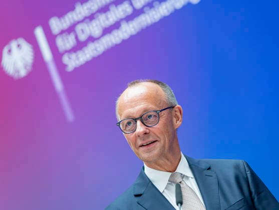 Friedrich Merz EUR, Deutschland, Berlin, 07.05.2026: Grußwort des Bundeskanzler Friedrich Merz (CDU) auf der Festveranstaltung des Bundesministeriums für Digitales und Staatsmodernisierung anlässlich des einjährigen Bestehen. In Anwesenheit von Karsten Wildberger (CDU), Bundesminister für Digitalisierung und Staatsmodernisierung. Gemeinsamer Besuch der Aussteller.