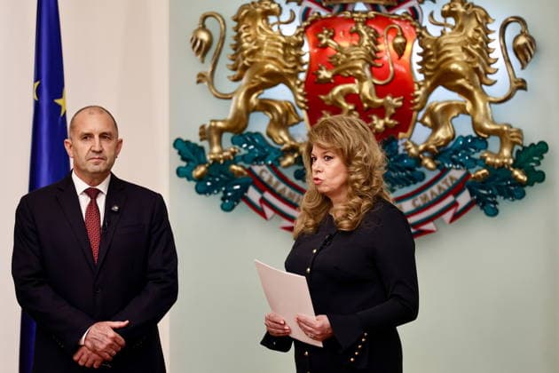 BULGARIA, SOFIA - MAY 7, 2026: Bulgarian President Iliana Iotova (R) gives a mandate to Rumen Radev, leader of Bulgaria s political coalition Progressive Bulgaria and former Bulgarian president, to form a new government Sofia Bulgaria  - ZUMAt113 20260507_zaa_t113_439 Copyright: xIgorxLenkinx