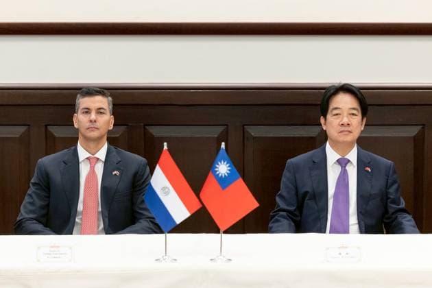 Santiago Pena - Lai Ching-te meeting in Taipei TAIPEI, TAIWAN - MAY 8: (----EDITORIAL USE ONLY - MANDATORY CREDIT - TAIWAN PRESIDENTIAL OFFICE HANDOUT - NO MARKETING NO ADVERTISING CAMPAIGNS - DISTRIBUTED AS A SERVICE TO CLIENTS----) Paraguay President Santiago Pena (L) greets Taiwan President Lai Ching-te, during his visit to the island, at the presidential office in Taipei, Taiwan, on May 8, 2026. Taiwan Presidential Office Anadolu Taipei Taiwan. Editorial use only. Please get in touch for any other usage.  Copyright: x2026xAnadoluxTaiwanxPresidentialxOfficex