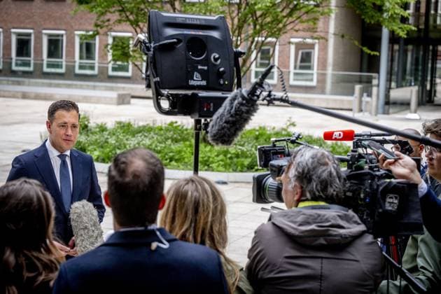 THE HAGUE - Eelco Heinen, Minister of Finance, speaks to the press ahead of the first weekly cabinet meeting after the May recess at the Ministry of General Affairs. ROBIN UTRECHT ANP netherlands out - belgium out  Copyright: xx x557759730x originalFilename: 557759730.jpg