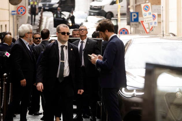 May 8, 2026, Roma, Italia: U.S. Secretary of State Marco Rubio leaves the hotel in Rome, headed to Farnesina. Rome, May 8, 2026. ANSA MASSIMO PERCOSSI. Roma Italia  - ZUMAa110 20260508_zaf_a110_002 Copyright: xMassimoxPercossix
