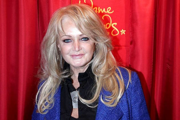Bonnie Tyler beim Madame Tussauds iFototermin in Berlin Sorge um Bonnie Tyler - nach ihrer Notopeartion liegt die 74jaehrige Saengerin im kuenstlichen Koma