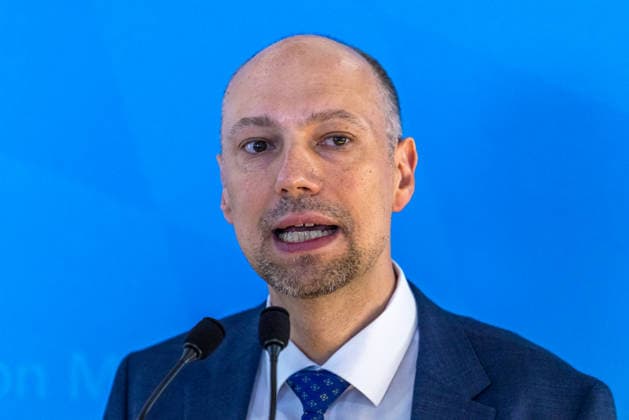 Eröffnung der neuen CT-Kontrollstelle am Airport Nürnberg, Nürnberg, 08.05.2026 Andreas Krieglstein, CSU, 2. Bürgermeister der Stadt Nürnberg und zuständig für Mobilität, spricht bei der Eröffnung der neuen CT-Kontrollstelle am Airport Nürnberg. Thema ist die moderne Scannertechnik für die Fluggastkontrolle. Nürnberg Bayern Deutschland