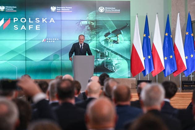 Poland first member to sign EU s SAFE Defence Agreement WARSAW , POLAND - MAY 08: Polish Prime Minister, Donald Tusk delivers a speech after the signing of the SAFE Agreement in Warsaw, Poland on May 08, 2026. The SAFE (Security Action for Europe) program is a new Ä150 billion EU financial instrument providing low-interest loans for defense and security, with Poland set to receive approximately Ä43.7 billion (roughly 30% of the total budget). The agreement, being signed on May 8, 2026, focuses on strengthening Poland s defense industry, protecting its borders, and enhancing air defense systems. Omar Marques Anadolu Warsaw Poland. Editorial use only. Please get in touch for any other usage. Copyright: x2026xAnadoluxOmarxMarquesx