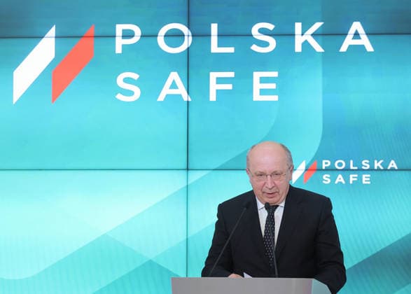 Poland signs SAFE deal Photo: Adam Burakowski East News EU commissioner for defence and space Andrius Kubilius speaks as he attends a ceremony of signing an agreement regarding the loan from EU s SAFE (Security Action for Europe) financial instrument on May 8, 2026 in Warsaw, Poland. The deal will allow for a line of credit to purchase defence equipment, including anti-drone systems, worth almost 44 billion euro. EN_01677227_0139 