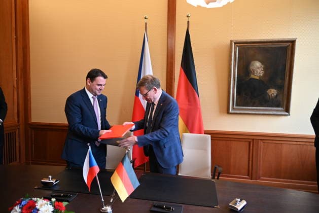 Czech Foreign Minister Petr Macinka, left, signed memorandum on further operation of Czech-German Future Fund with German Foreign Minister Johann Wadephul, within his visit to Germany, May 8, 2026. (CTKxPhoto JaromirxMrhal) CTKPhotoP2026050804694  CTKPhotoP2026050804694