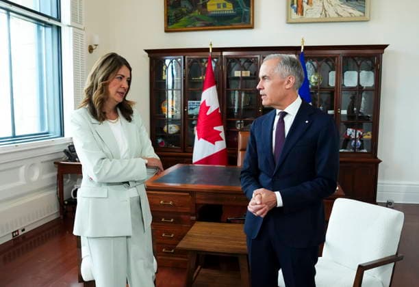 May 8, 2026, Ottawa, On, Canada: Prime Minister Mark Carney meets with Premier of Alberta Danielle Smith at his office in Ottawa on Friday, May 8, 2026. Ottawa Canada  - ZUMAc35_ 20260508_zaf_c35_014 Copyright: xSeanxKilpatrickx