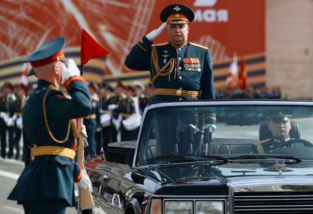 Russia Regions WWII Victory Day Parade 9160552 09.05.2026 Acting Chief of Staff of the Leningrad Military District Mikhail Lysenko salutes during a military parade on Victory Day, marking the 81st anniversary of the victory over Nazi Germany in World War Two, in St. Petersburg, Russia. Alexei Danichev Sputnik St. Petersburg Russia  Copyright: xAlexeixDanichevx