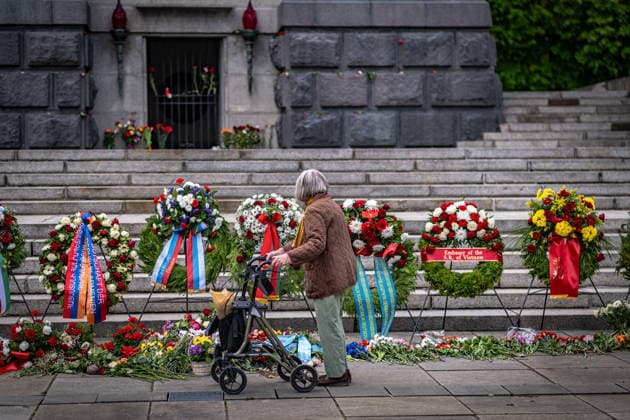 Berlin Pankow OT Schönholz; sowjetisches russisches Ehrenmal Schönholz in der Schönholzer Heide am 09. Mai 2026, Tag der Befreiung Kapitulation - 09.05.2026 Berlin