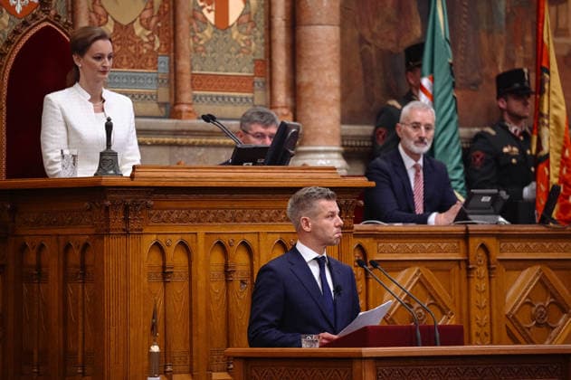 Lawmakers attend the inaugural session of the Hungarian Parliament BUDAPEST, HUNGARY - MAY 9: Peter Magyar delivers his first official speech after he was sworn into the parliament as the new Prime Minister of Hungary under the TISZA party, during today s inaugural session of the Hungarian Parliament, in Budapest, Hungary on 9 May 2026. Magyar Peter’s center-right Tisza party secured a decisive victory in the April 12 elections, winning 141 of the 199 parliamentary seats. Robert Nemeti Anadolu Budapest Hungary. Editorial use only. Please get in touch for any other usage.  Copyright: x2026xAnadoluxRobertxNemetix