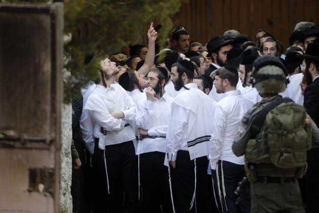 Israeli illegal settlers escorted by security forces raid Hebron s Old City in West Bank WEST BANK, PALESTINE - MAY 09: Israeli settlers raid the Old City of Hebron under the protection of Israeli security forces in the southern West Bank, Palestine on May 09, 2026. Israeli forces implement extensive security measures during the incursion and restrict the movement of Palestinian residents in the area. The presence of armed soldiers ensures the settlers passage through the historic district while local activity remains heavily controlled Mamoun Wazwaz Anadolu West Bank Palestine. Editorial use only. Please get in touch for any other usage.  Copyright: x2026xAnadoluxMamounxWazwazx