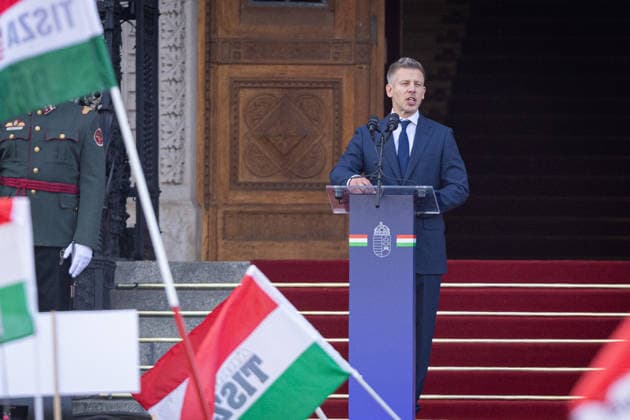 May 9, 2026, Budapest, Hungary: Speech by Peter Magyar to the people gathered in front of the Parliament building in Budapest at Lajos Kossuth Square, shortly after his inauguration. The newly sworn-in Prime Minister addressed the crowd that had gathered to hear his first words as head of government. Budapest Hungary - ZUMAl194 20260509_zip_l194_031 Copyright: xMarekxLadzinskix