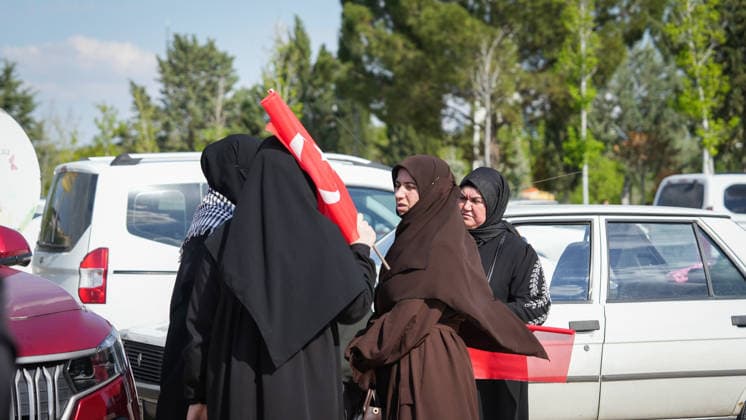 May 9, 2026, Gaziantep, Gaziantep, Turkey: Hundreds of demonstrators take part in a protest organized by 45 non-governmental organizations against a scheduled performance by the girl group Manifest. The demonstration, which saw some scuffles with security forces, was held to oppose the event on the grounds of preserving local conservative values and preventing social tension in Gaziantep, Turkey on May 09, 2026. Gaziantep Turkey - ZUMAa260 20260509_zip_a260_005 Copyright: xMohammadxBashirxAldaherx