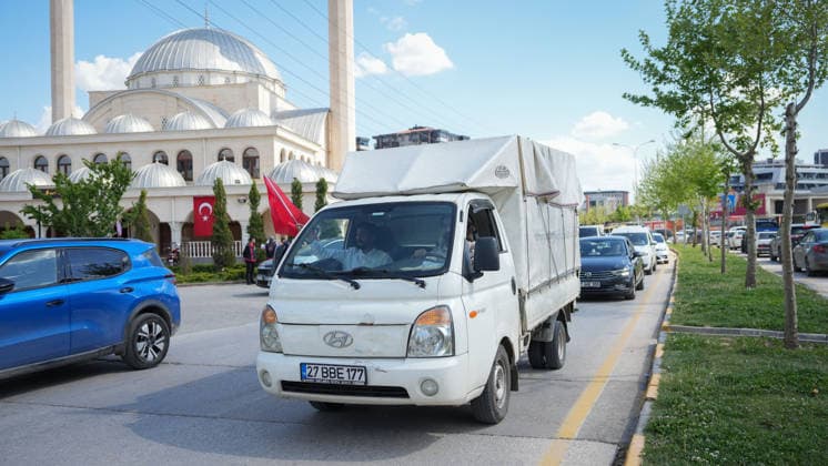 May 9, 2026, Gaziantep, Gaziantep, Turkey: Hundreds of demonstrators take part in a protest organized by 45 non-governmental organizations against a scheduled performance by the girl group Manifest. The demonstration, which saw some scuffles with security forces, was held to oppose the event on the grounds of preserving local conservative values and preventing social tension in Gaziantep, Turkey on May 09, 2026. Gaziantep Turkey - ZUMAa260 20260509_zip_a260_021 Copyright: xMohammadxBashirxAldaherx