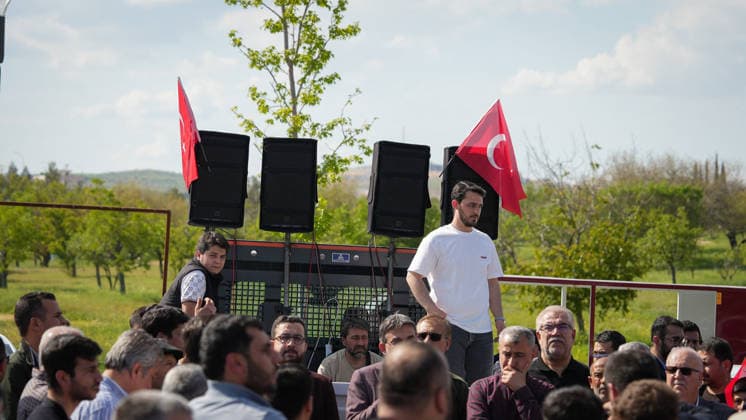 May 9, 2026, Gaziantep, Gaziantep, Turkey: Hundreds of demonstrators take part in a protest organized by 45 non-governmental organizations against a scheduled performance by the girl group Manifest. The demonstration, which saw some scuffles with security forces, was held to oppose the event on the grounds of preserving local conservative values and preventing social tension in Gaziantep, Turkey on May 09, 2026. Gaziantep Turkey - ZUMAa260 20260509_zip_a260_023 Copyright: xMohammadxBashirxAldaherx