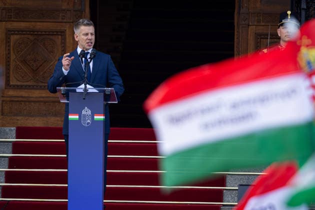 May 9, 2026, Budapest, Hungary: Speech by Peter Magyar to the people gathered in front of the Parliament building in Budapest at Lajos Kossuth Square, shortly after his inauguration. The newly sworn-in Prime Minister addressed the crowd that had gathered to hear his first words as head of government. Budapest Hungary - ZUMAl194 20260509_zip_l194_040 Copyright: xMarekxLadzinskix