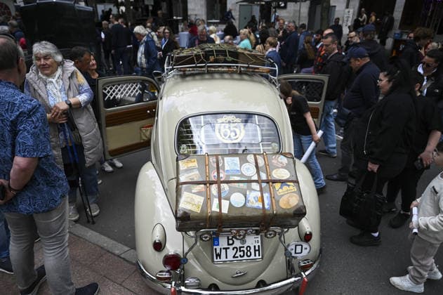 Classic Days Berlin BERLIN, GERMANY - MAY 09: Classic cars are displayed on the Kurfurstendamm boulevard during the Classic Days Berlin event in Berlin, Germany, on May 09, 2026. Approximately 2,000 vintage vehicles from different eras were showcased, bringing together thousands of classic car enthusiasts for the open-air exhibition. Halil Sagirkaya Anadolu Berlin Germany. Editorial use only. Please get in touch for any other usage.  Copyright: x2026xAnadoluxHalilxSagirkayax