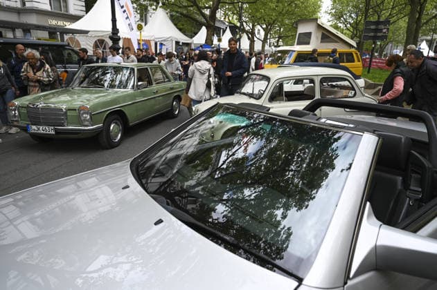 Classic Days Berlin BERLIN, GERMANY - MAY 09: Classic cars are displayed on the Kurfurstendamm boulevard during the Classic Days Berlin event in Berlin, Germany, on May 09, 2026. Approximately 2,000 vintage vehicles from different eras were showcased, bringing together thousands of classic car enthusiasts for the open-air exhibition. Halil Sagirkaya Anadolu Berlin Germany. Editorial use only. Please get in touch for any other usage.  Copyright: x2026xAnadoluxHalilxSagirkayax