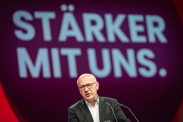 Kai Wegner, Regierender Bürgermeister Berlin, während seiner Grußrede zur Eröffnung des Bundeskongresses;DGB Bundeskongress 2026 in Berlin - Deutscher Gewerkschaftsbund, Berlin Berlin Deutschland Hotel Estrel