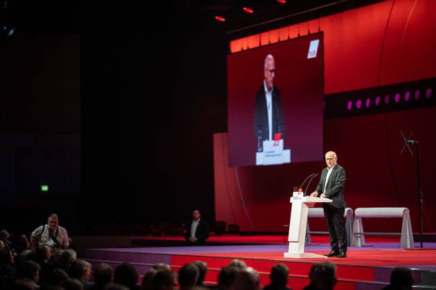 Kai Wegner, Regierender Bürgermeister Berlin, während seiner Grußrede zur Eröffnung des Bundeskongresses;DGB Bundeskongress 2026 in Berlin - Deutscher Gewerkschaftsbund, Berlin Berlin Deutschland Hotel Estrel