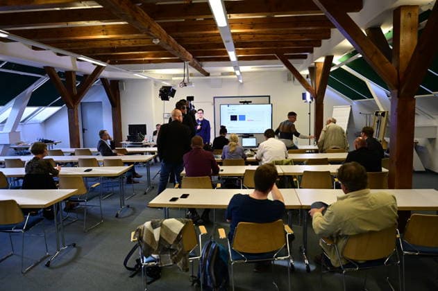 Görlitz, Oberbürgermeisterwahl, Öffentliche Wahlpräsentation und Auszählungsstand in der Jägerkaserne, Technisches Rathaus. Görlitz, 10.05.2026 Copyright: xMatthiasxWehnertx