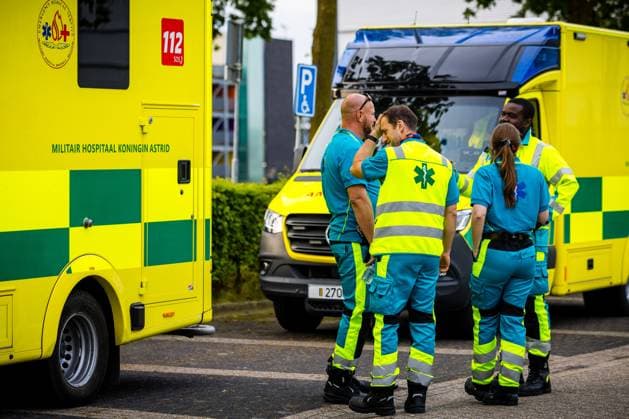 EINDHOVEN - Belgian ambulances at Eindhoven Air Base, where a plane carrying approximately 29 passengers from the cruise ship m v Hondius has landed. The intention is for Dutch passengers from the ship, which has been hit by a deadly hantavirus outbreak, to go into home quarantine for six weeks upon their return. ROB ENGELAAR ANP netherlands out - belgium out  Copyright: xx x557945676x originalFilename: 557945676.jpg