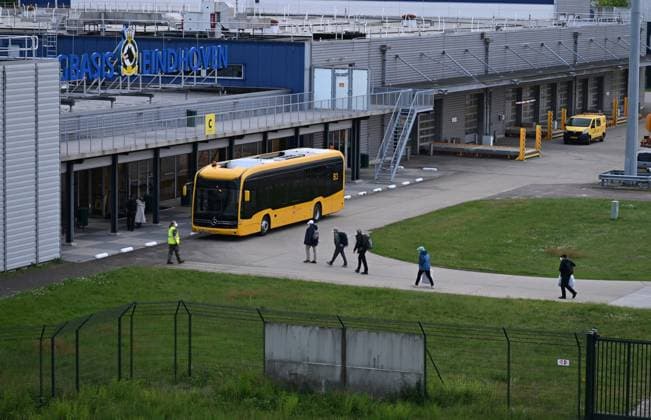 Plane carrying MV Hondius passengers arrives at Eindhoven Airport EINDHOVEN, NETHERLANDS - MAY 10: Passengers walk inside the airport after the plane repatriating 26 Dutch national passengers of the MV Hondius cruise ship, where an outbreak of hantavirus has been detected, lands at Eindhoven Air Base International airport in Eindhoven, Netherlands on May 10, 2026. The World Health Organisation (WHO) has identified six confirmed cases of hantavirus out of eight suspected cases, including three people who have died from this known but rare virus, for which there is neither a vaccine nor a treatment. Mouneb Taim Anadolu Eindhoven Netherlands. Editorial use only. Please get in touch for any other usage.  Copyright: x2026xAnadoluxMounebxTaimx